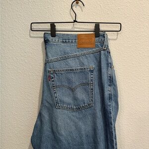 Levi 80s mom jeans